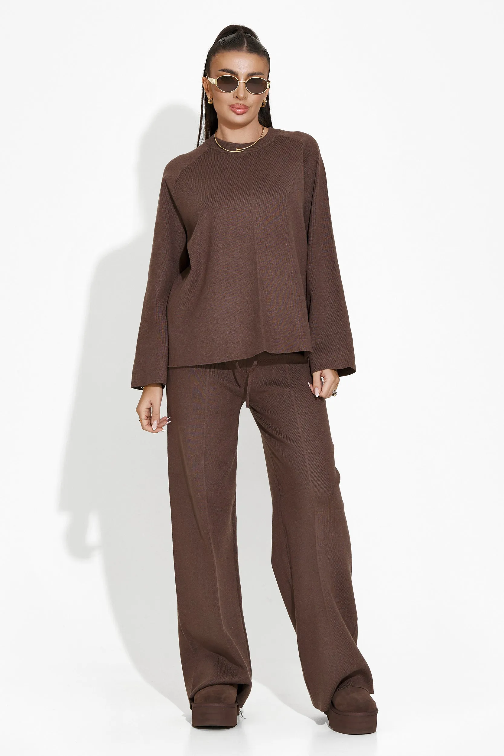 Compleu cu pantaloni maro Elisia Bogas sold by bogas