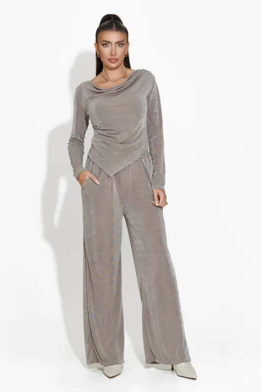 Compleu cu pantaloni gri Ronda Bogas sold by bogas