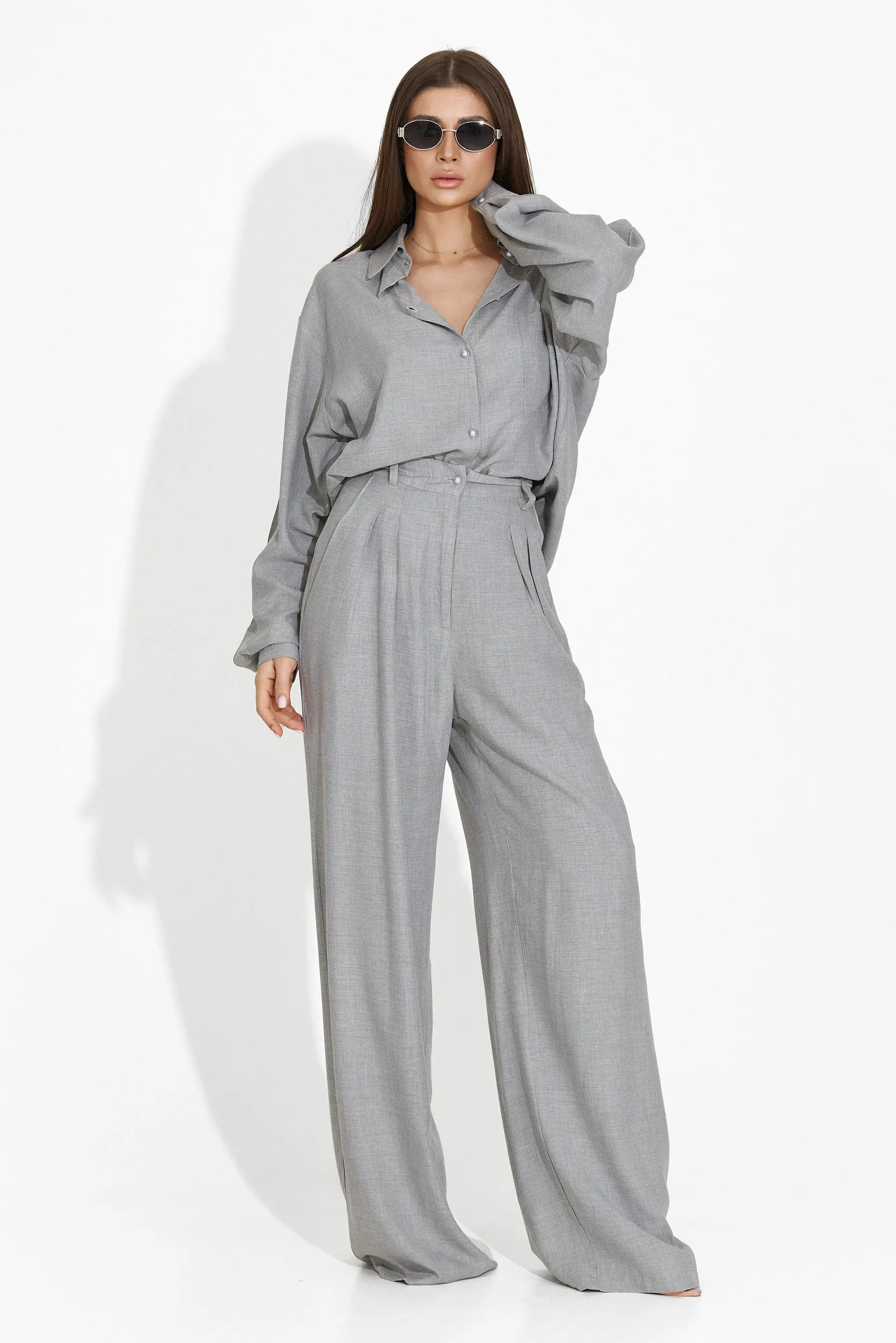 Compleu cu pantaloni elegant gri Myriam Bogas sold by bogas