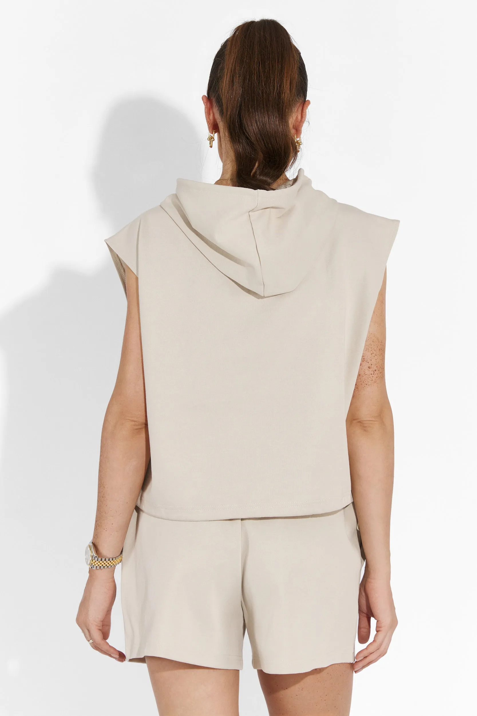 Compleu cu pantaloni scurti bej Easy Bogas sold by bogas product image thumbnail 2