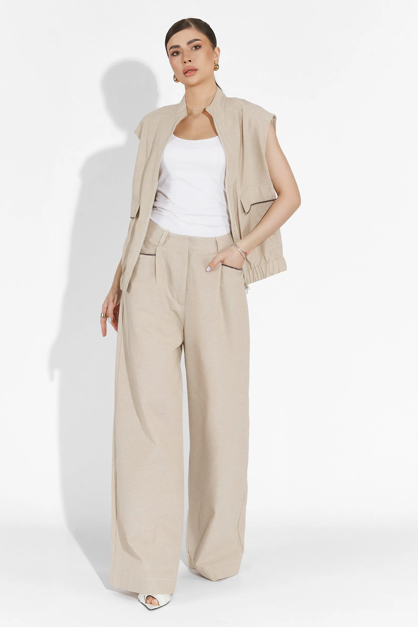 Compleu cu pantaloni bej Onulko Bogas sold by bogas product image thumbnail 5