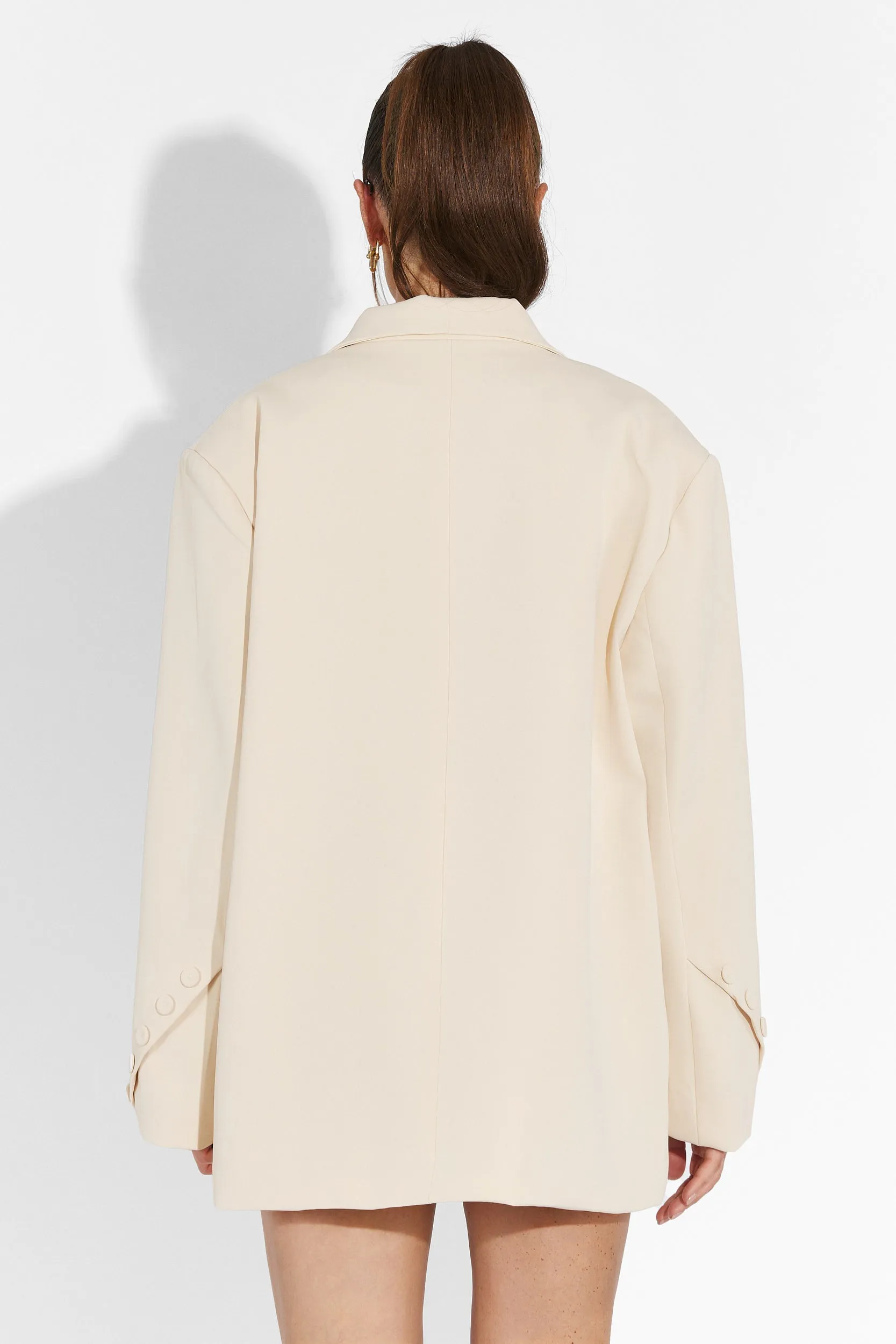 Compleu cu pantaloni scurti bej Smozy Bogas sold by bogas product image thumbnail 2