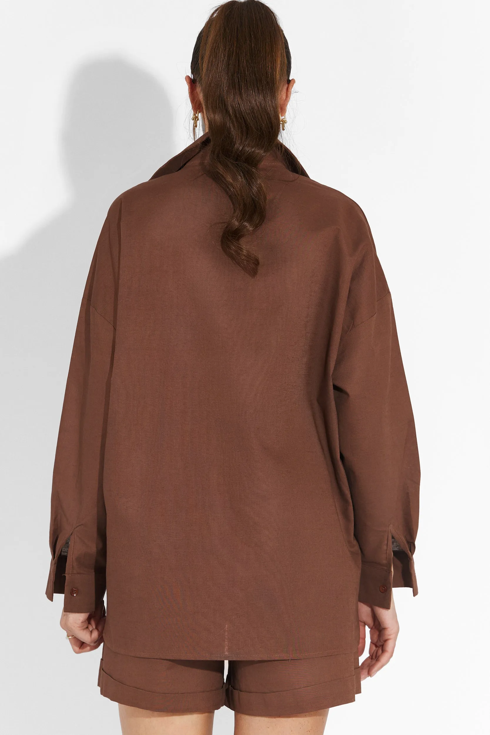 Compleu cu pantaloni scurti maro Wipy Bogas sold by bogas product image thumbnail 2