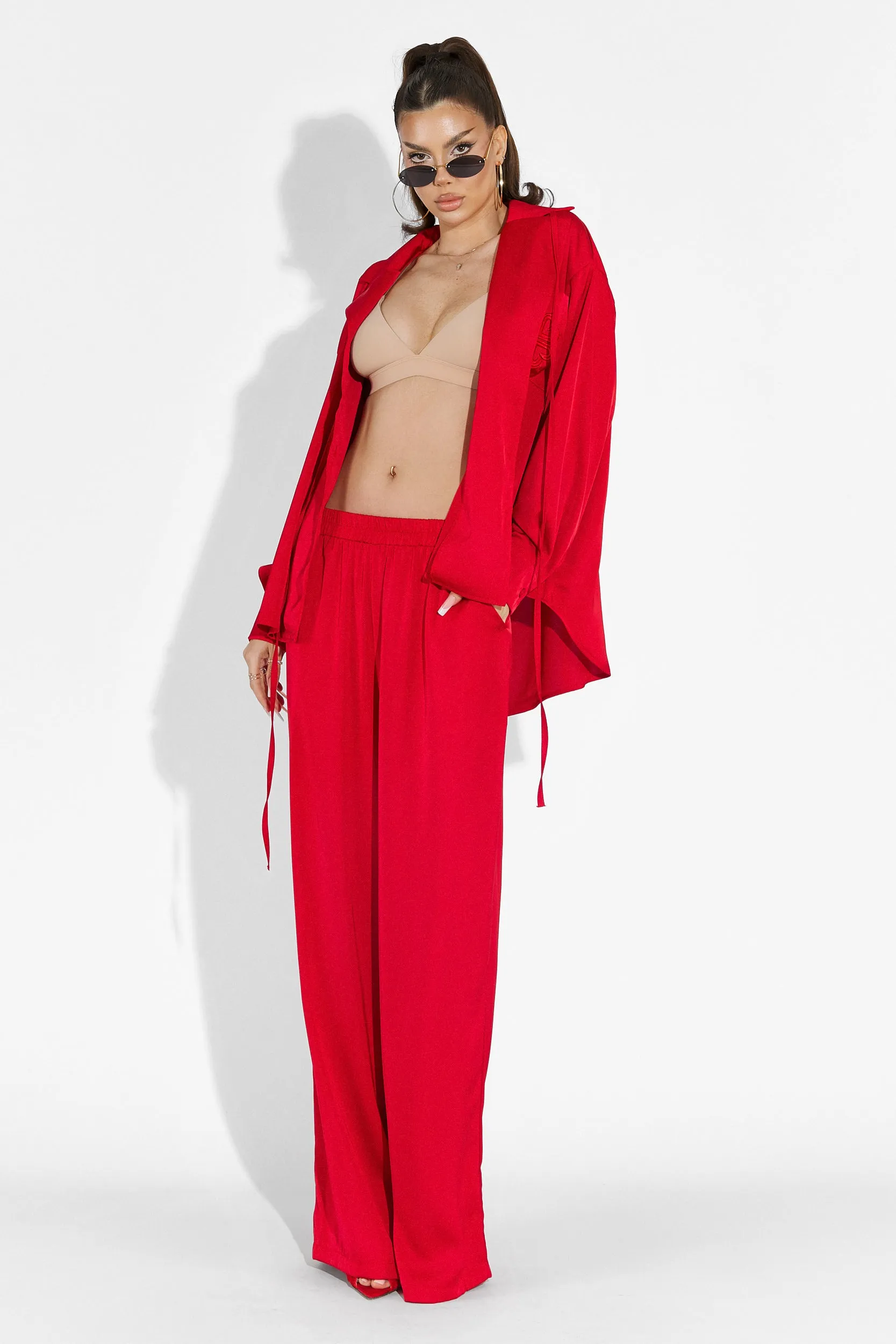 Compleu cu pantaloni rosu Nikanor Bogas sold by bogas product image thumbnail 5