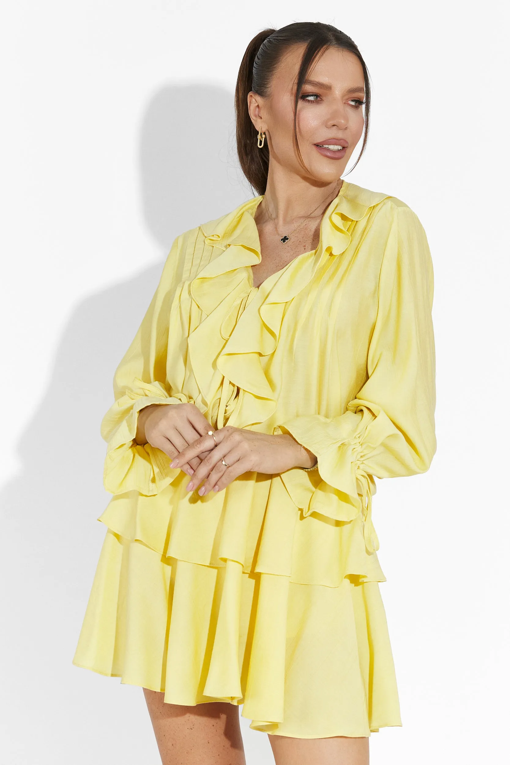 Compleu cu fusta pantalon verde lime Estuar Bogas sold by bogas product image thumbnail 2