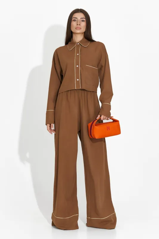 Compleu cu pantaloni maro Lerata Bogas sold by bogas