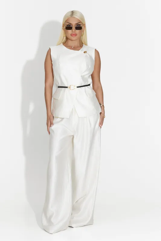 Compleu cu pantaloni alb Petunia Bogas sold by bogas