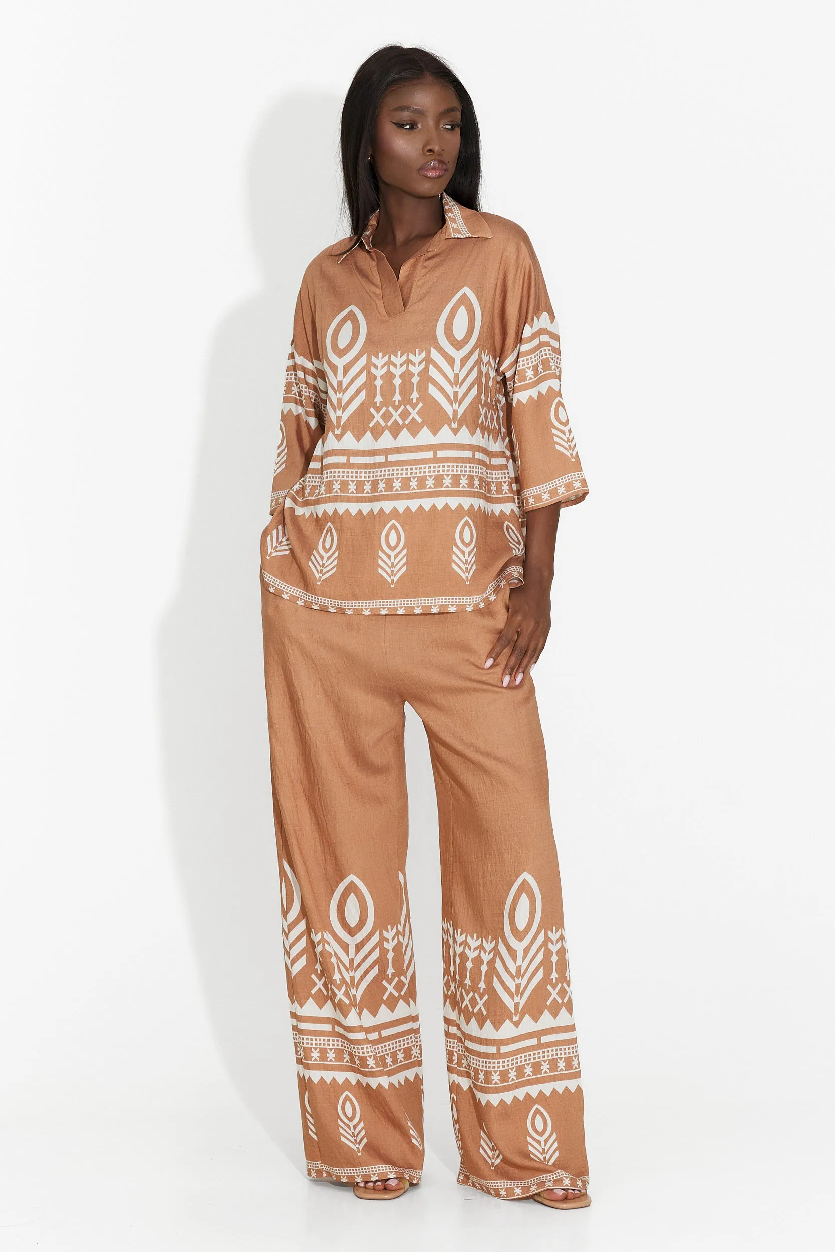 Compleu cu pantaloni maro Setive Bogas sold by bogas product image thumbnail 4