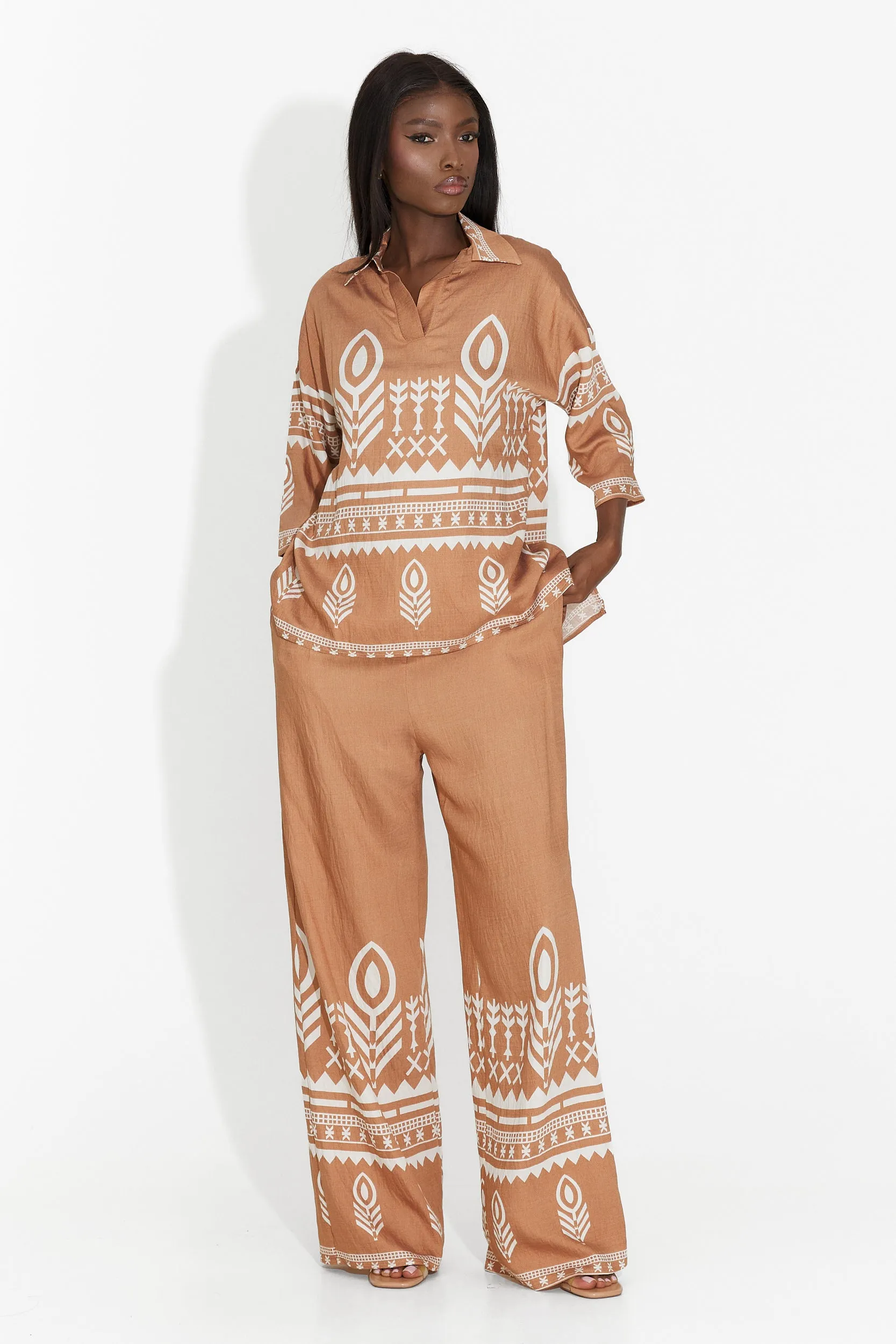 Compleu cu pantaloni maro Setive Bogas sold by bogas product image thumbnail 3