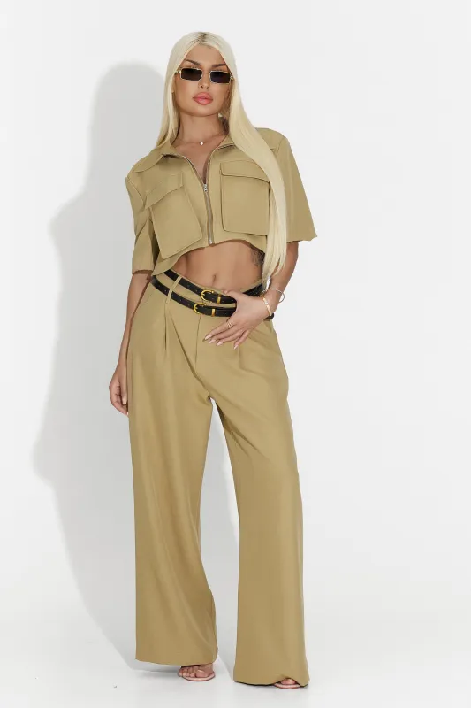 Compleu cu pantaloni kaki Datania Bogas sold by bogas