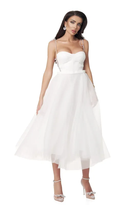 [Resigilat] Rochie dama medie alba Yuriko Bogas made by bogas