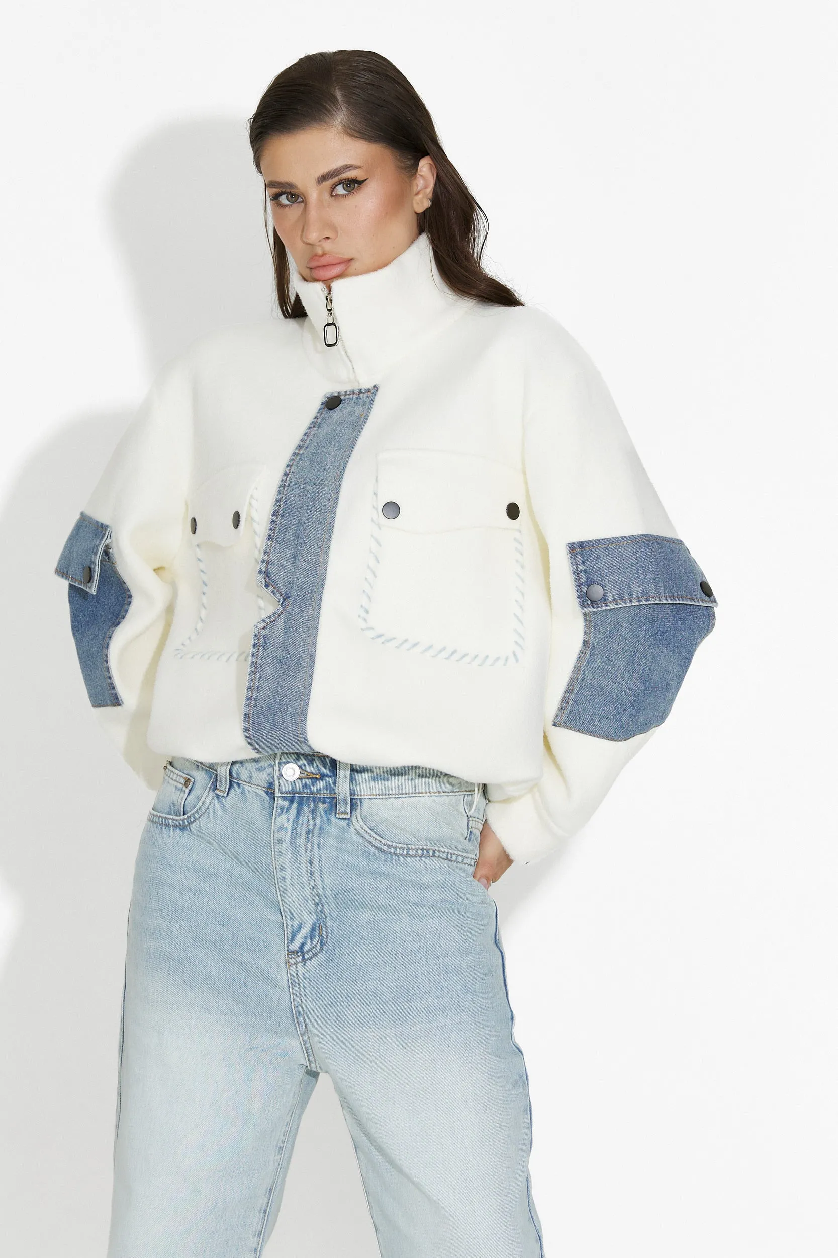 Jacheta dama casual alba Nedaria Bogas sold by bogas