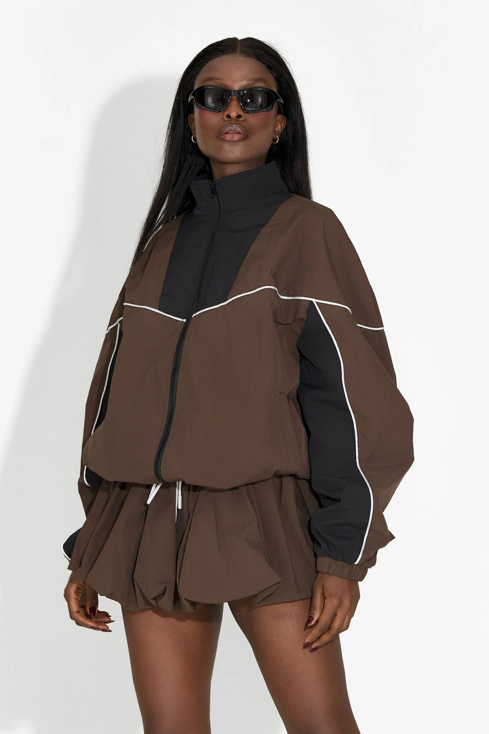 Compleu cu fusta pantaloni maro Selmira Bogas sold by bogas product image thumbnail 2