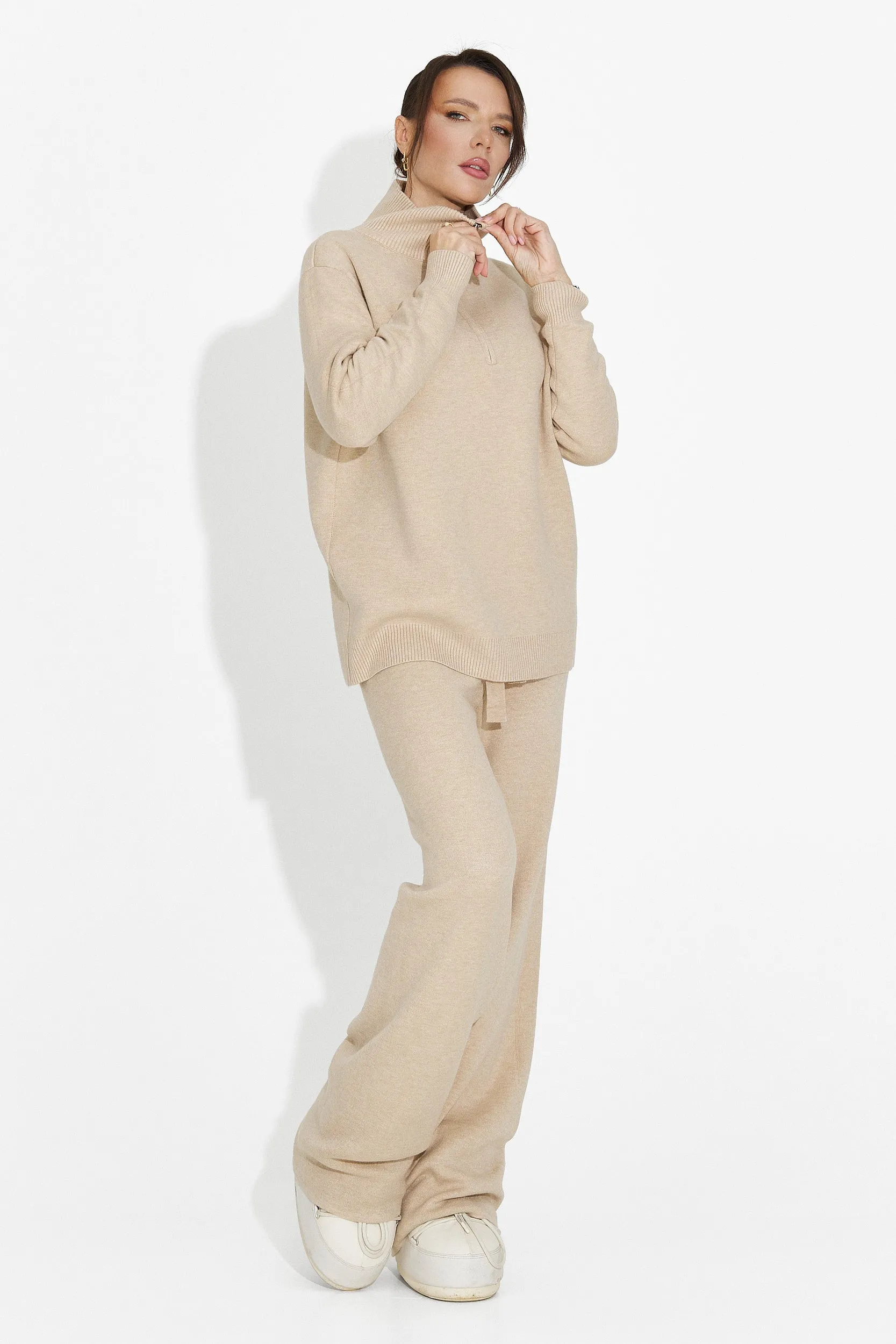 Compleu cu pantaloni bej Lebrisa Bogas sold by bogas product image thumbnail 5