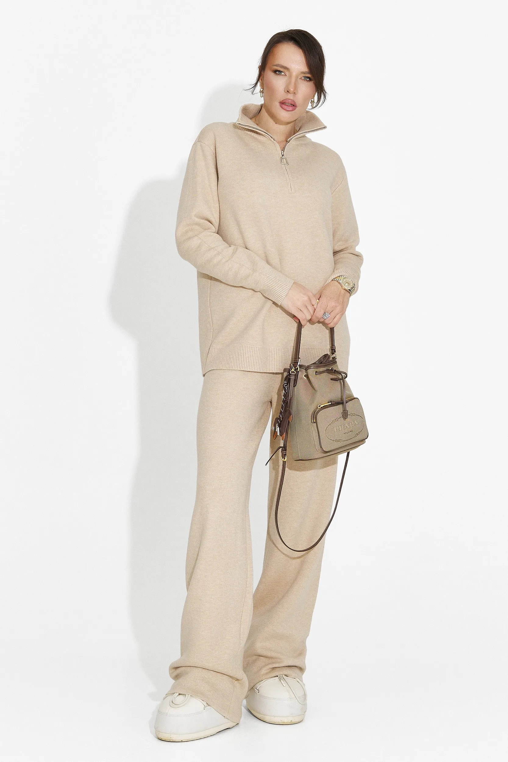 Compleu cu pantaloni bej Lebrisa Bogas sold by bogas product image thumbnail 3