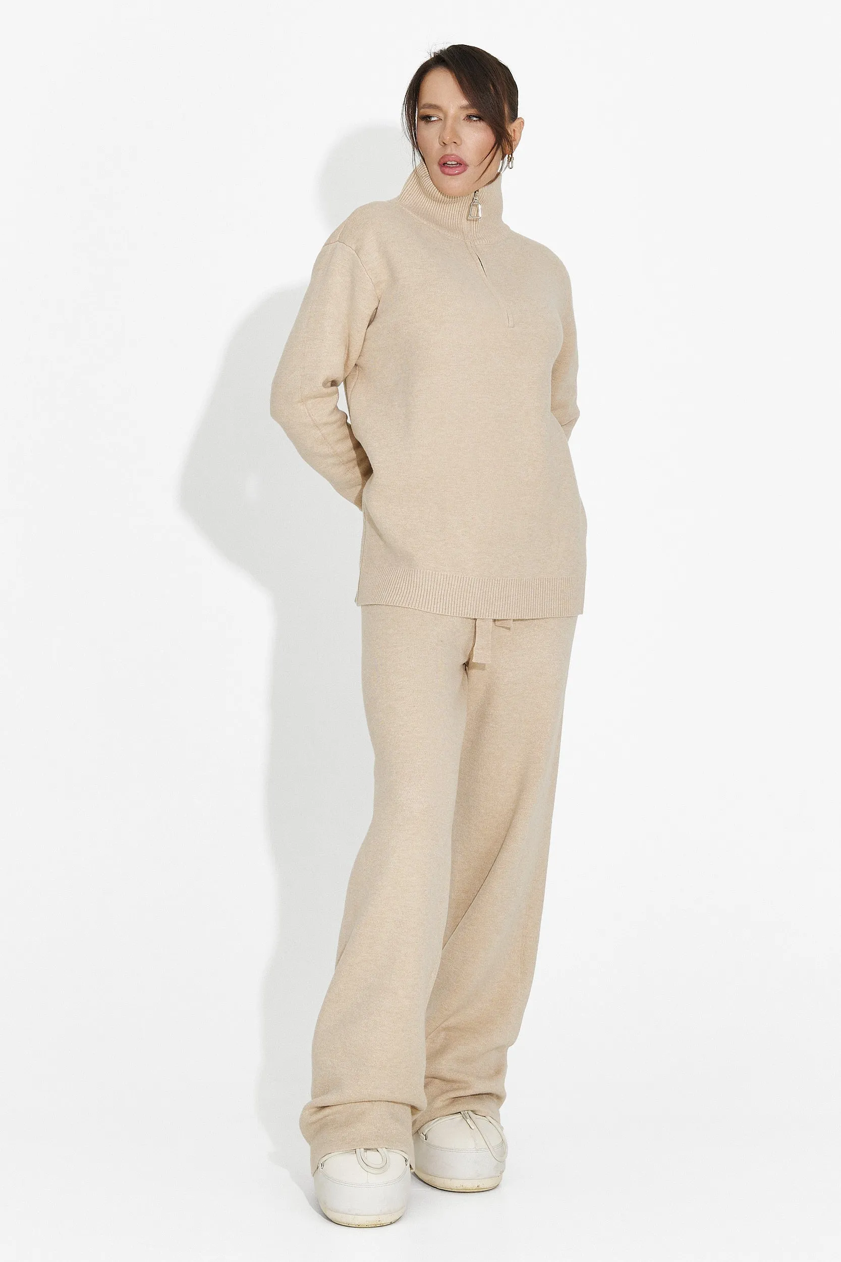 Compleu cu pantaloni bej Lebrisa Bogas sold by bogas product image thumbnail 4
