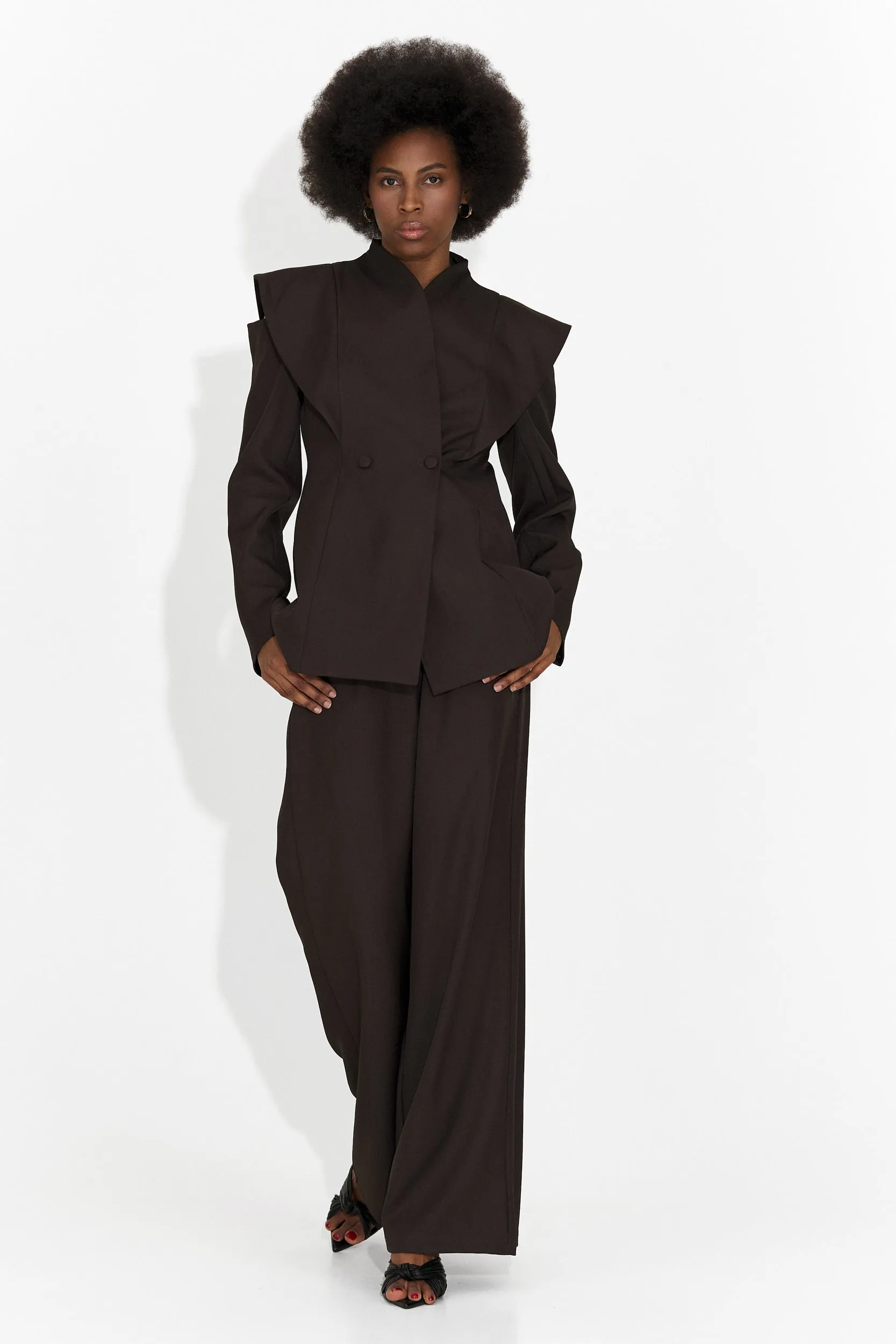 Costum dama elegant maro Latefa Bogas sold by bogas product image thumbnail 2