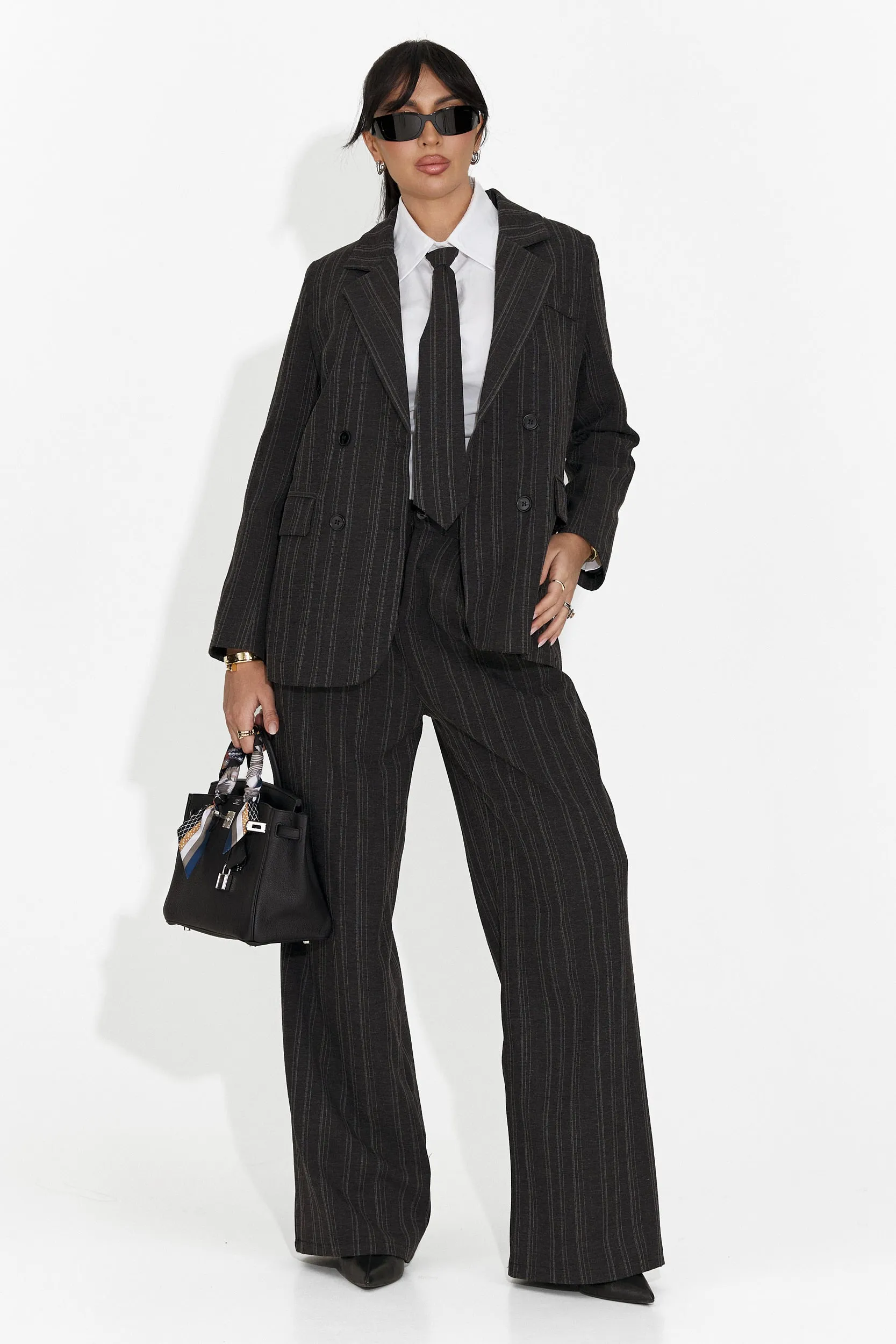 Costum dama 3 piese sacou + pantaloni + cravata negru Anhelica sold by bogas product image thumbnail 4