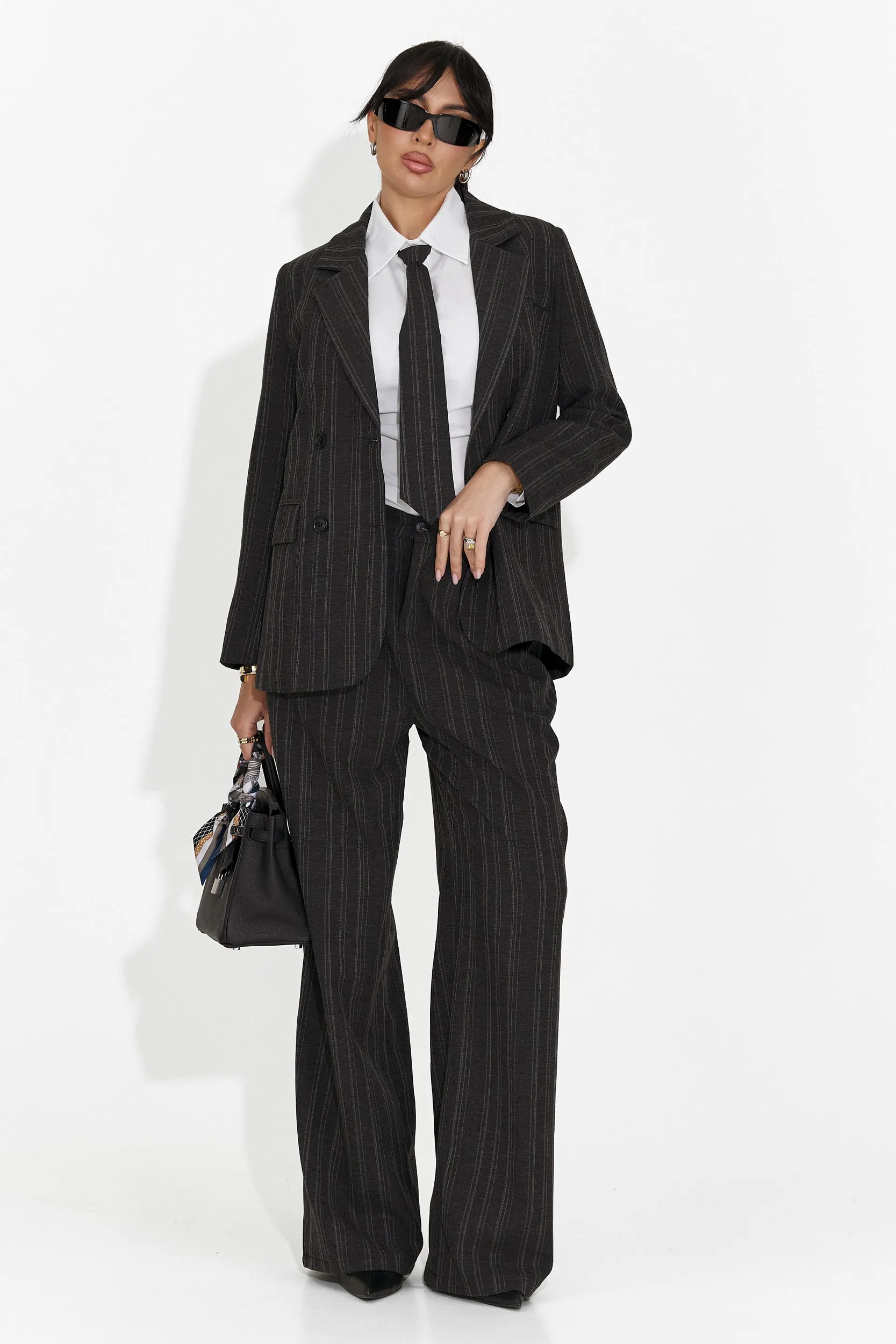 Costum dama 3 piese sacou + pantaloni + cravata negru Anhelica sold by bogas