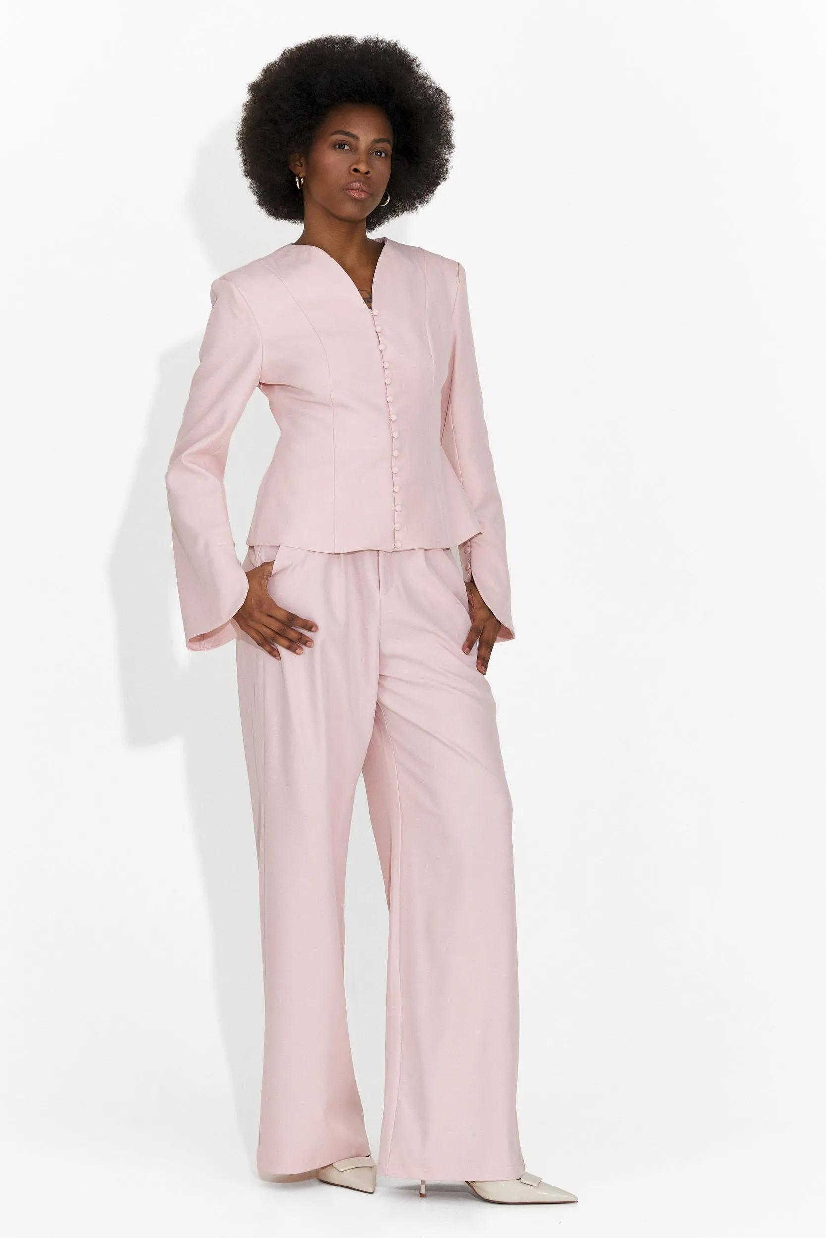 Costum cu pantaloni elegant roz Jayne Bogas sold by bogas product image thumbnail 5