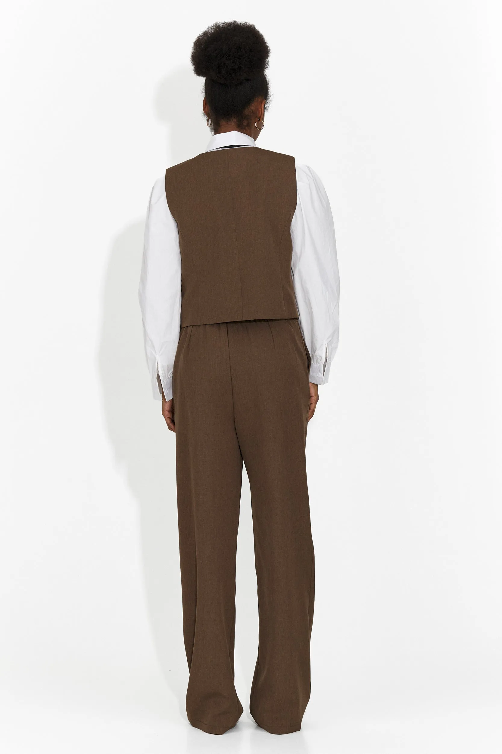 Costum 4 piese pantaloni + vesta + sacou + cravata maro Meldora sold by bogas product image thumbnail 3