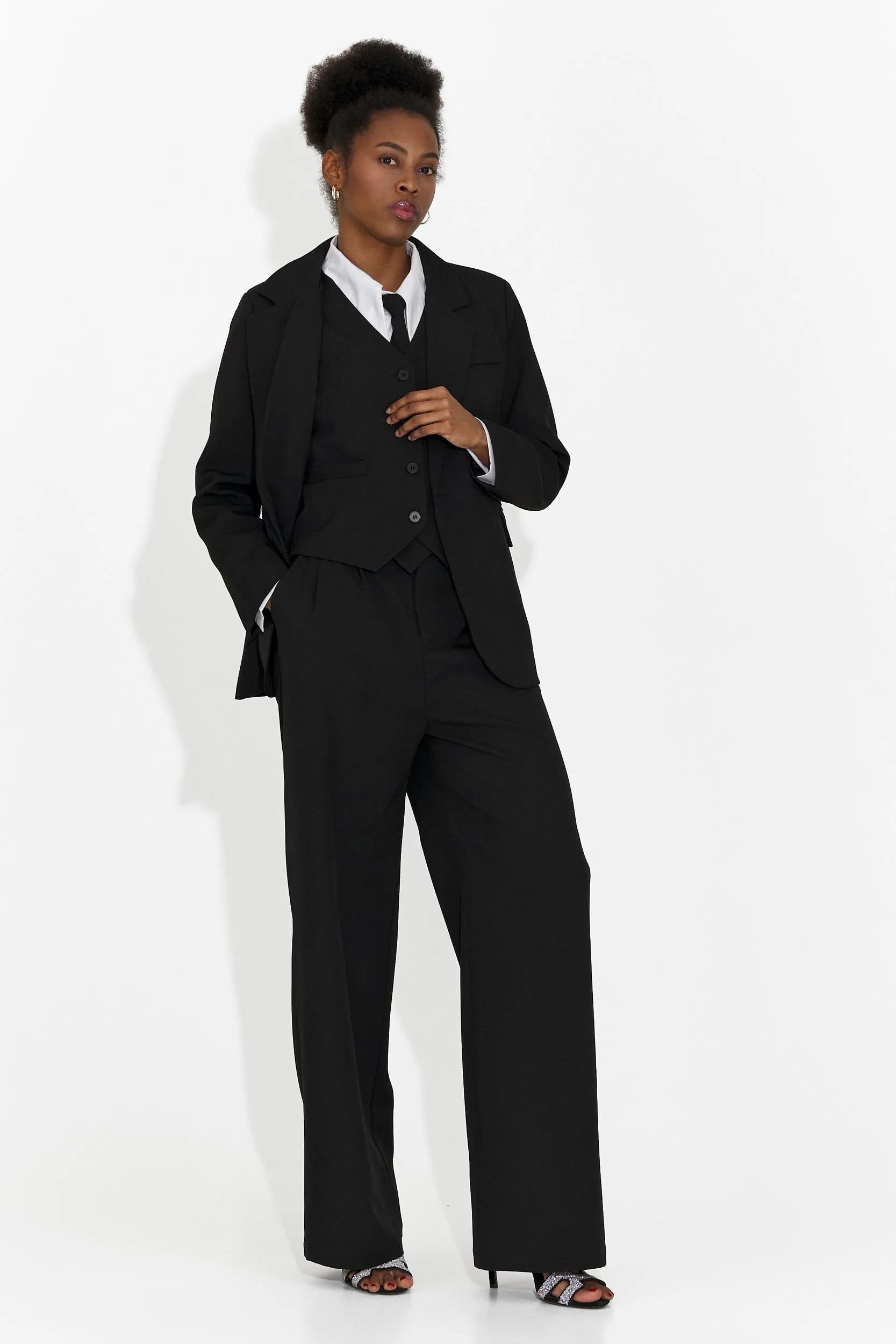 Costum 4 piese pantaloni + vesta + sacou + cravata negru Meldor sold by bogas product image thumbnail 2