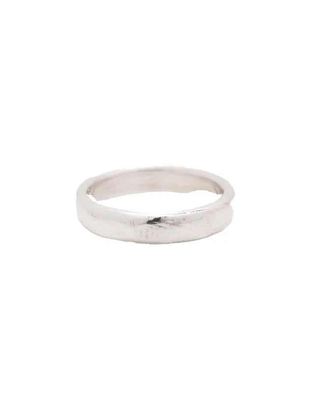Juniper 5mm Band made by Bloedstone