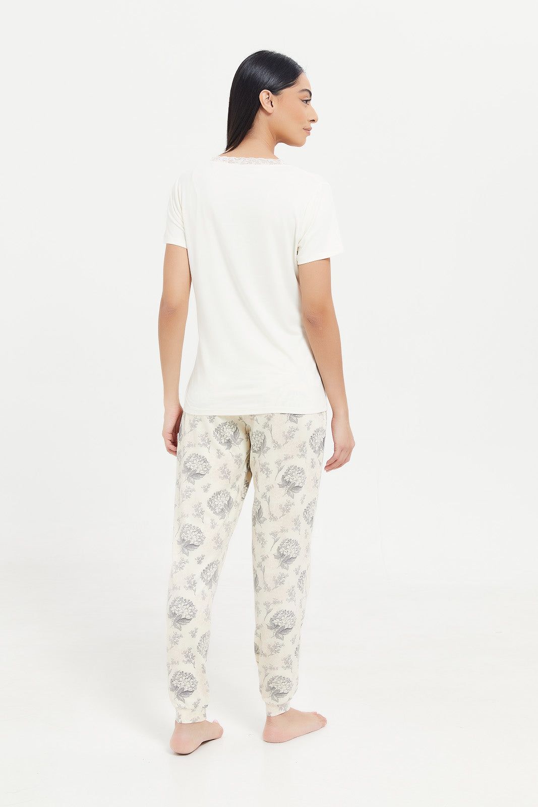 Women White Short Sleeves Pajama Set (2 Piece) sold by Redtag product image thumbnail 4