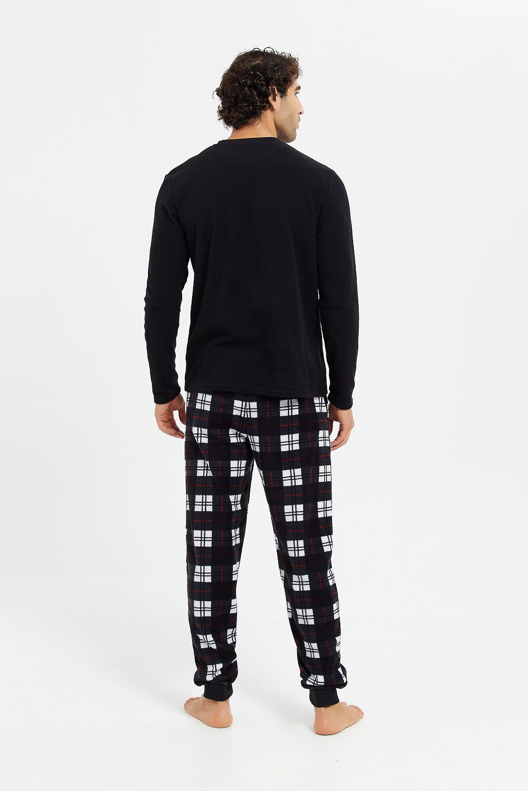 Men Black Check Fleece Lounge Set (2 Piece) sold by Redtag product image thumbnail 4