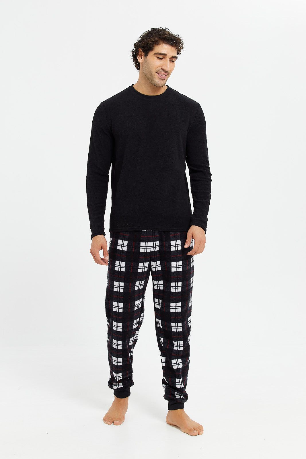 Men Black Check Fleece Lounge Set (2 Piece) sold by Redtag