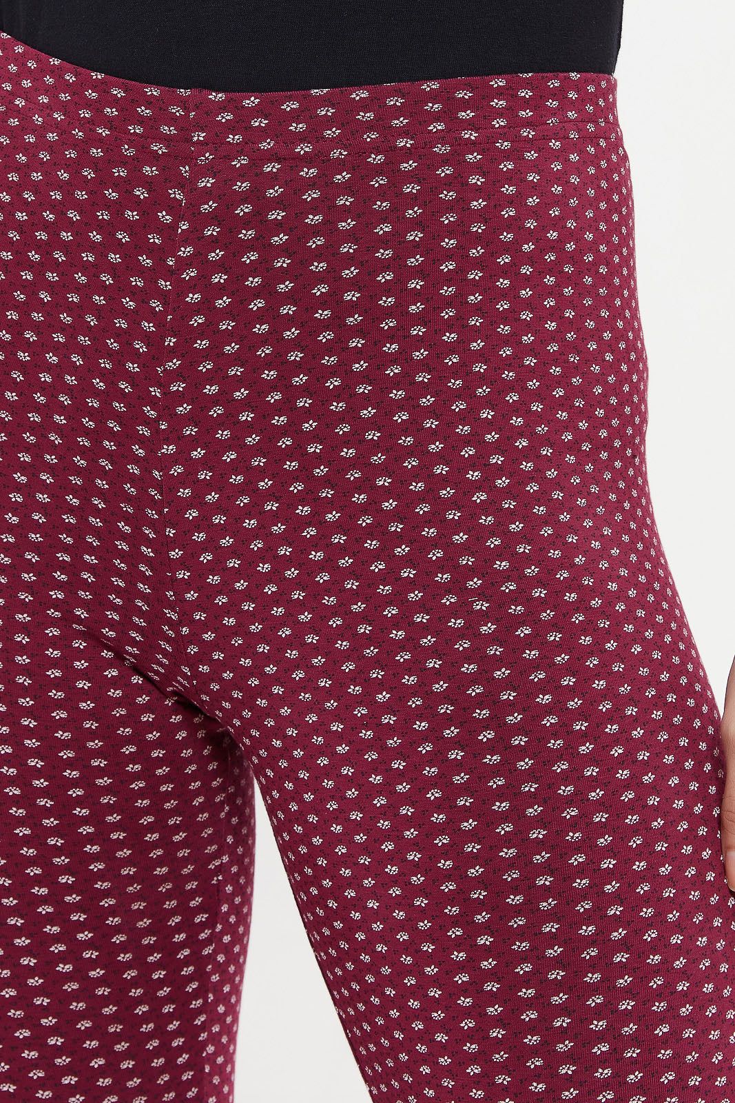 Women Burgundy Checked Leggings sold by Redtag product image thumbnail 4