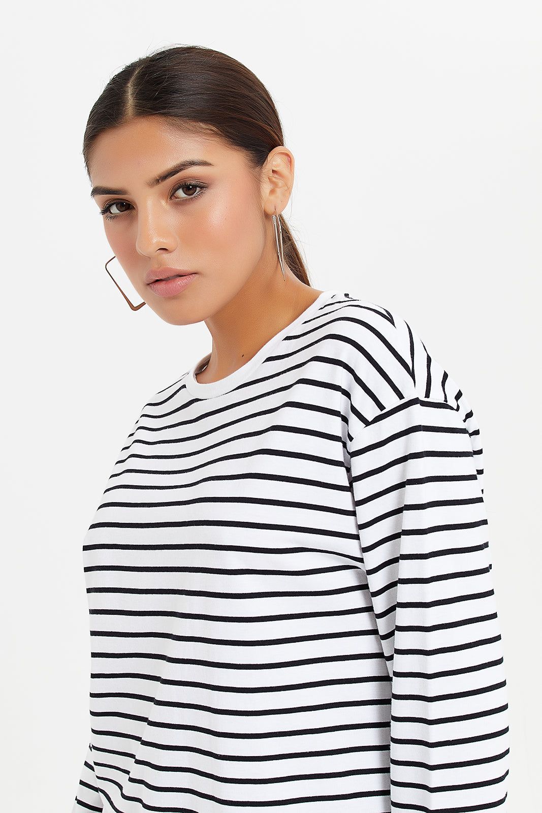 Women White Long Sleeves Oversized T-Shirt sold by Redtag product image thumbnail 4