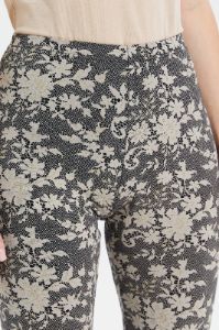 Women Black Printed Leggings sold by Redtag