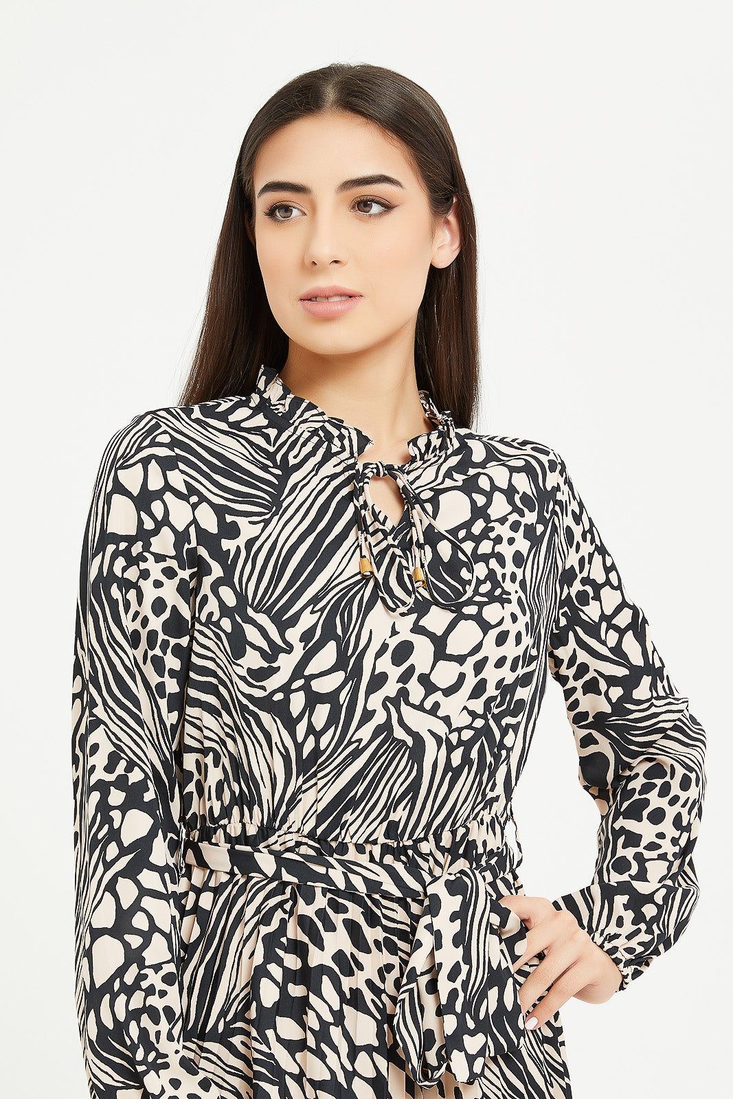 Women Beige And Black Printed Maxi Dress sold by Redtag product image thumbnail 4