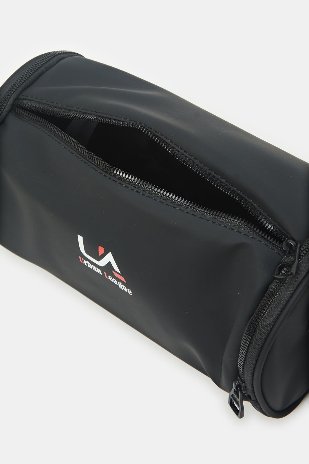 Men Black Printed Hold All Bag sold by Redtag product image thumbnail 4