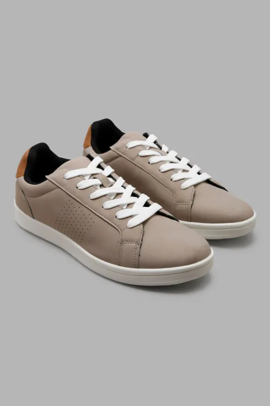 Men Beige Lace Up Sneaker made by Redtag