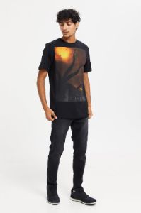Men Black Graphic Print T-Shirt sold by Redtag