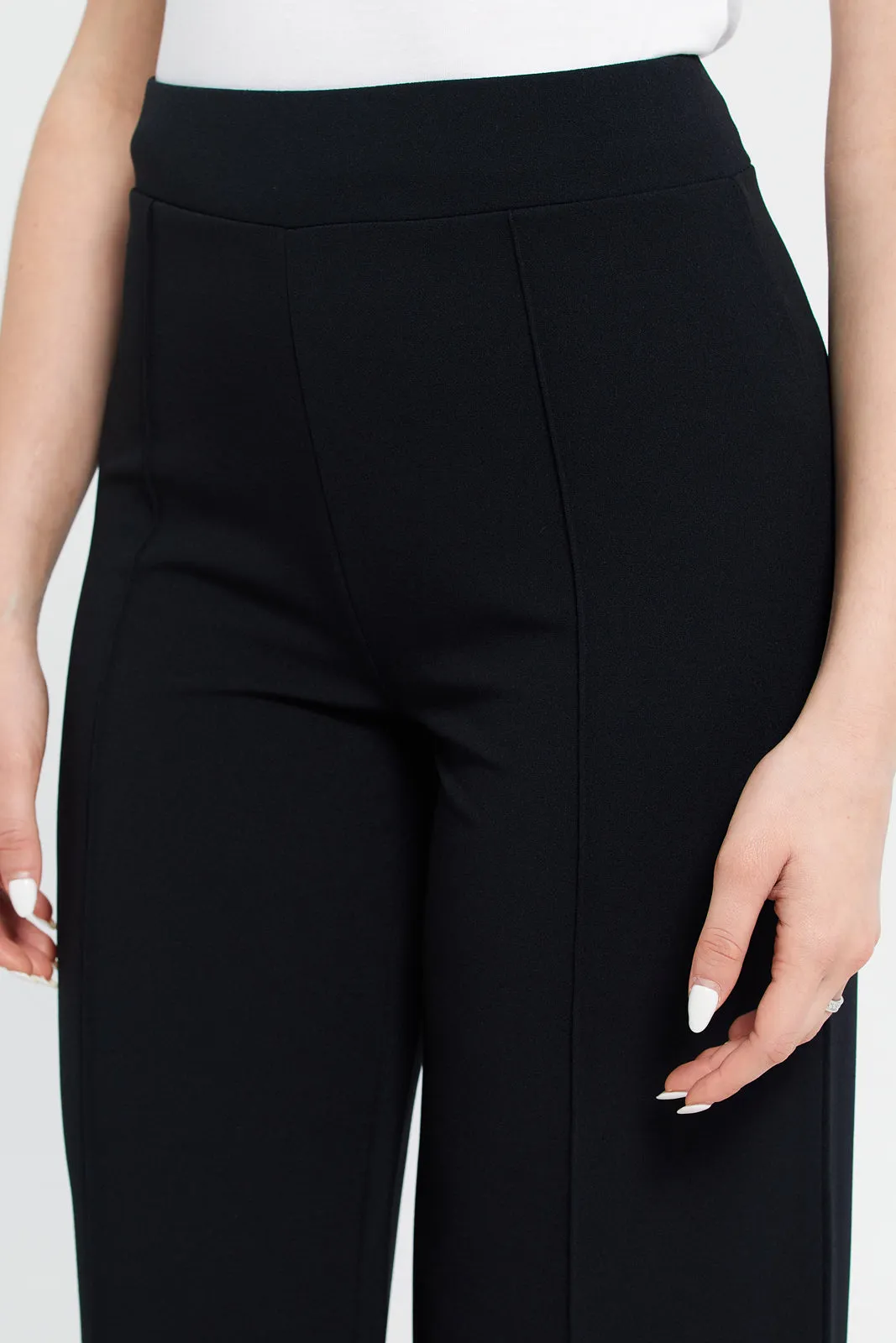 Women Black Wide Leg Pin Tuck Detail Trousers sold by Redtag product image thumbnail 4