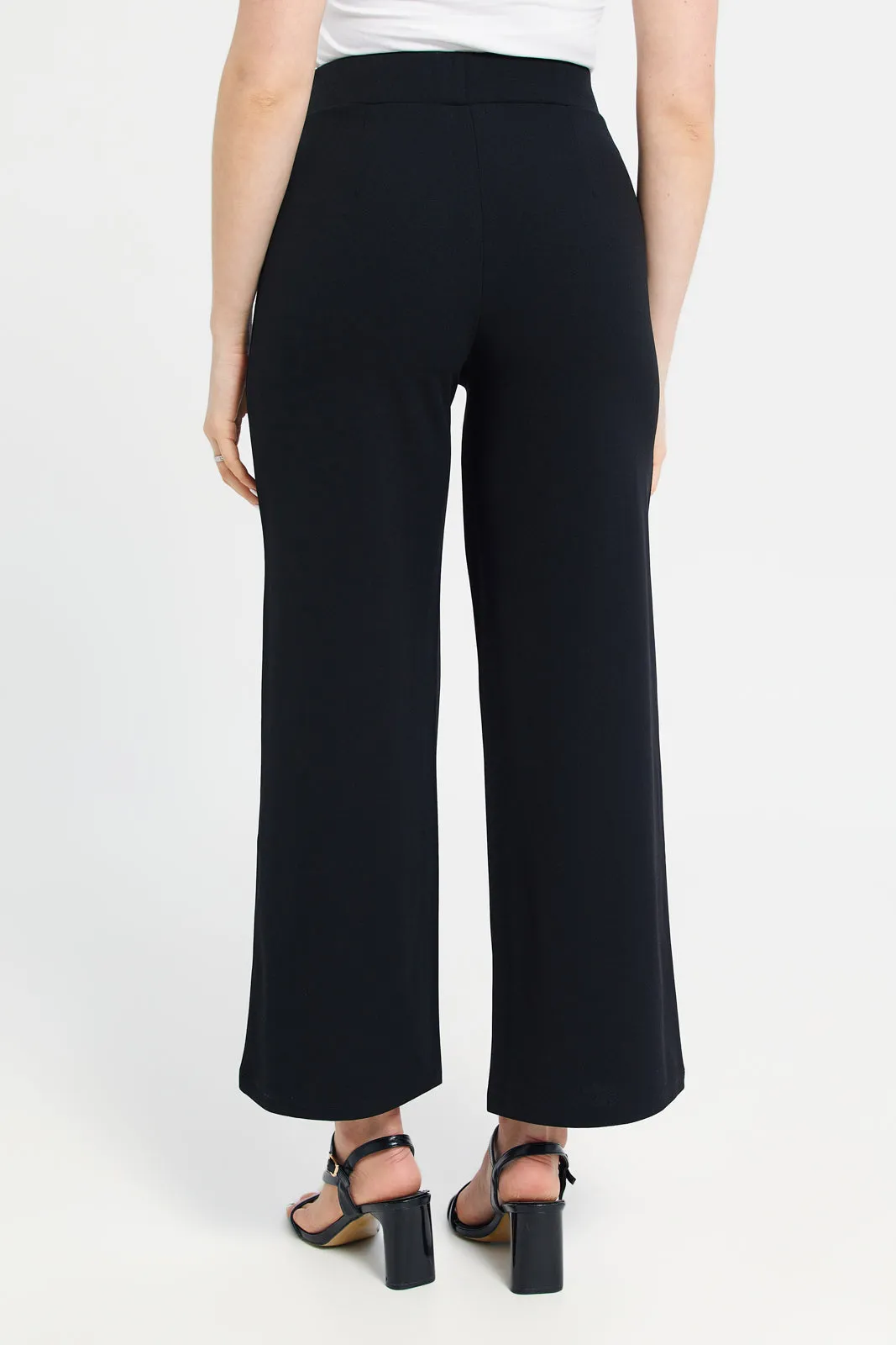 Women Black Wide Leg Pin Tuck Detail Trousers sold by Redtag product image thumbnail 3