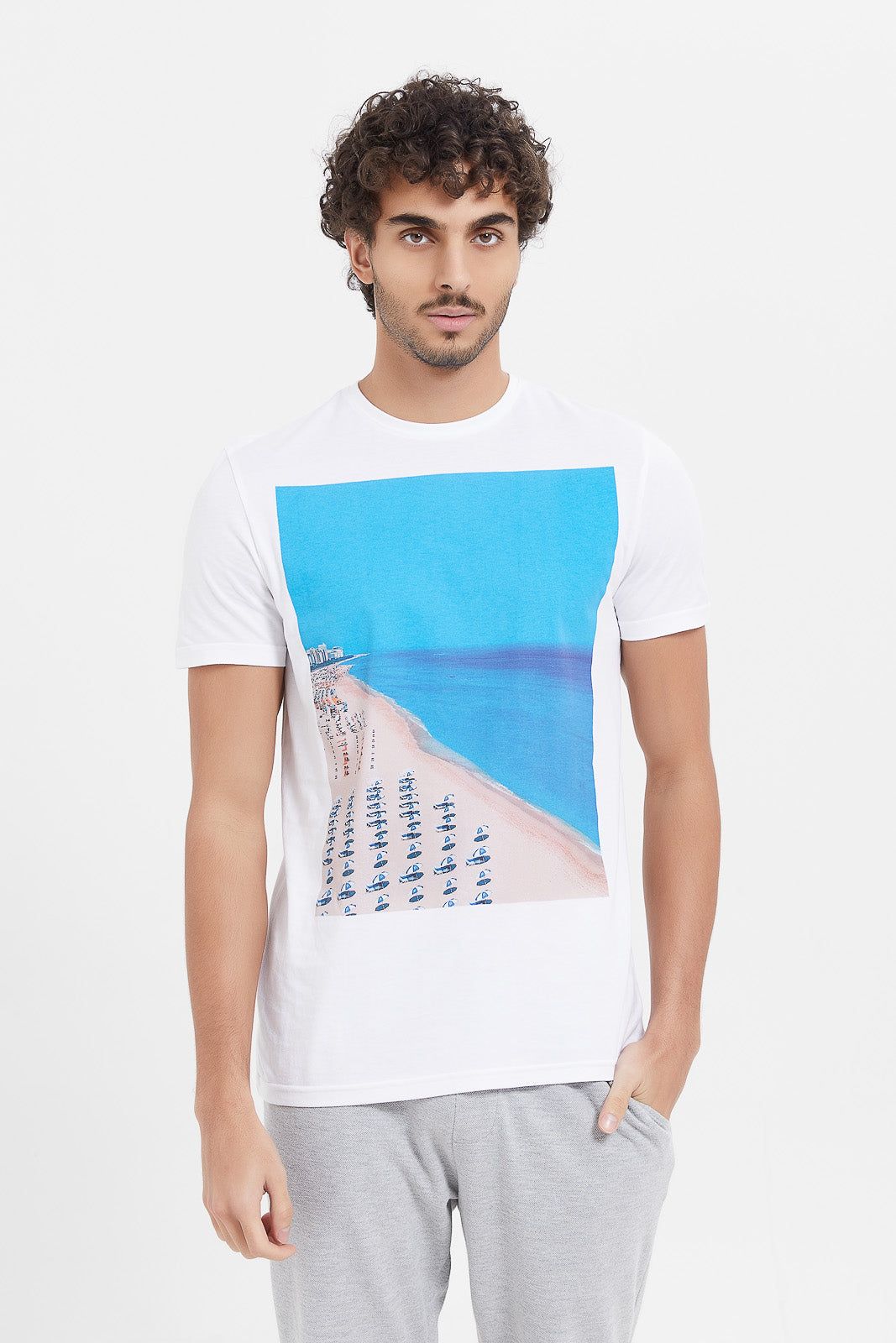 Men White Graphic T-Shirt sold by Redtag