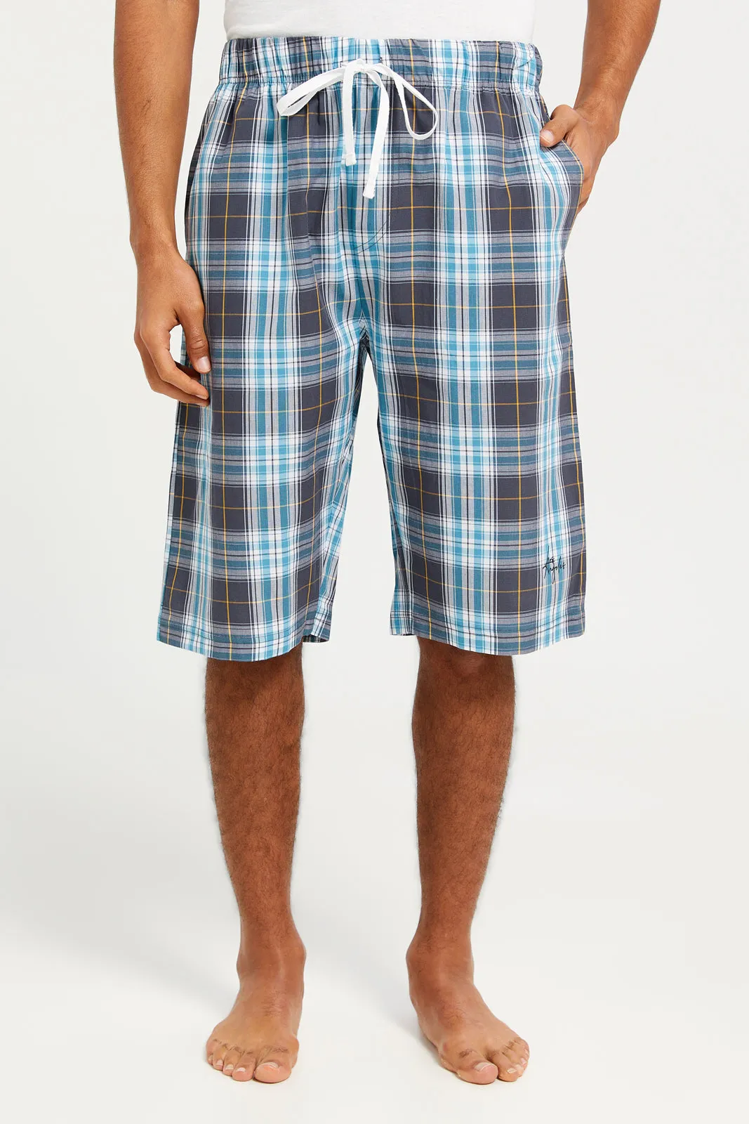 Men White T-Shirt And Shorts Pyjama Set (2 Piece) sold by Redtag product image thumbnail 3