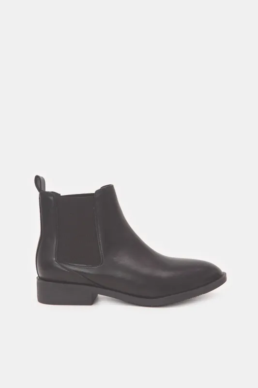 Women Black Solid Chelsea Boot sold by Redtag