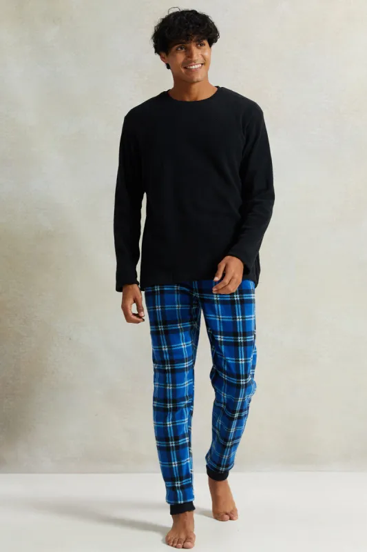 Men Navy Chekered Fleece Lounge Set (2 Piece) sold by Redtag
