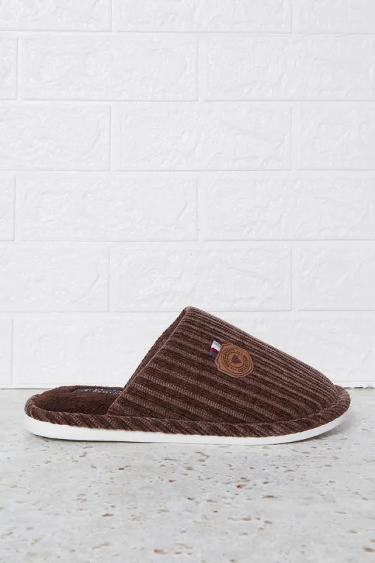 Men Brown Textured Mule Slipper sold by Redtag