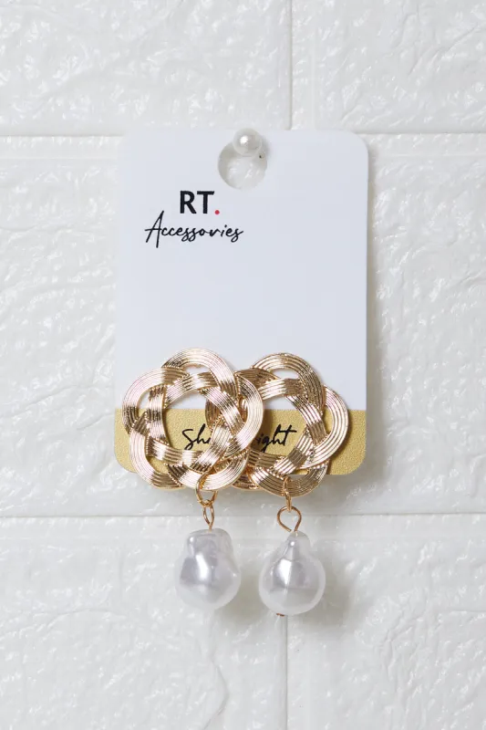 Women Gold Round Earring sold by Redtag