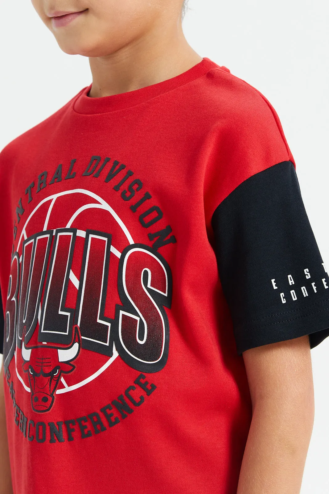 Boys Red Nba Chicago Bulls T-Shirt sold by Redtag product image thumbnail 4