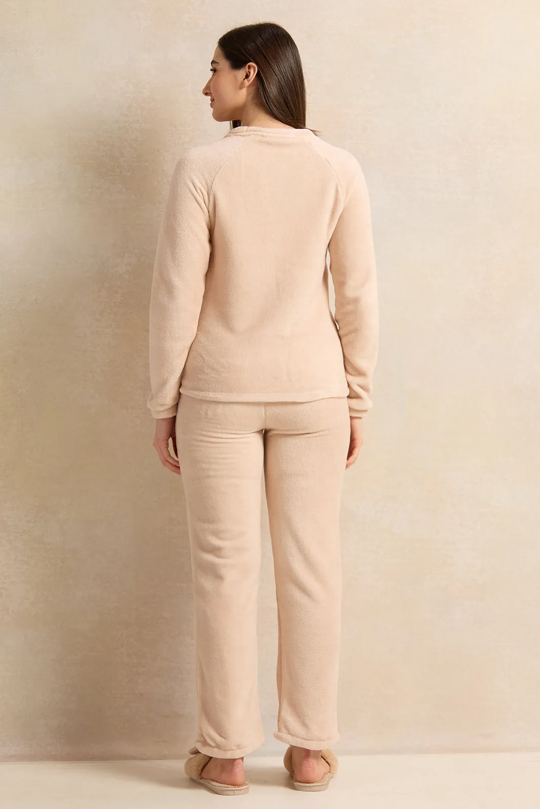 Women Pink Fleece Fashion Pyjama Set (2 Piece) sold by Redtag product image thumbnail 4