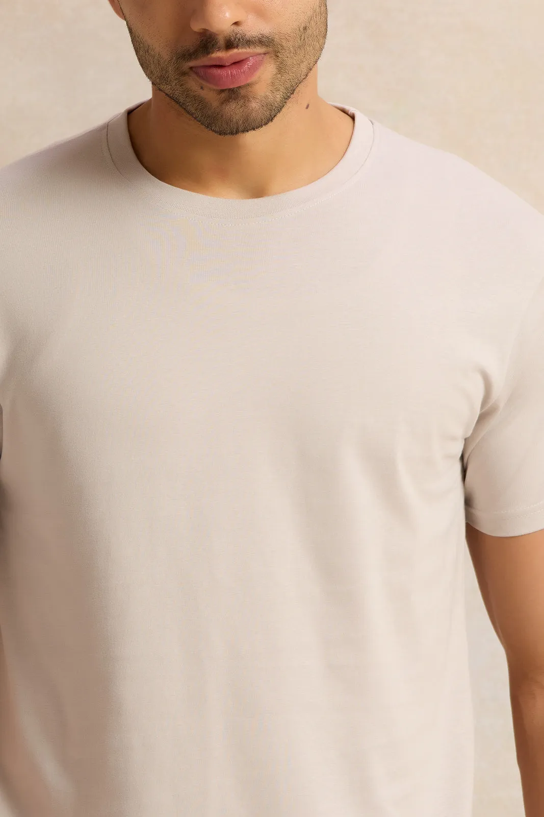 Men Grey Solid Basic T-Shirt sold by Redtag product image thumbnail 4
