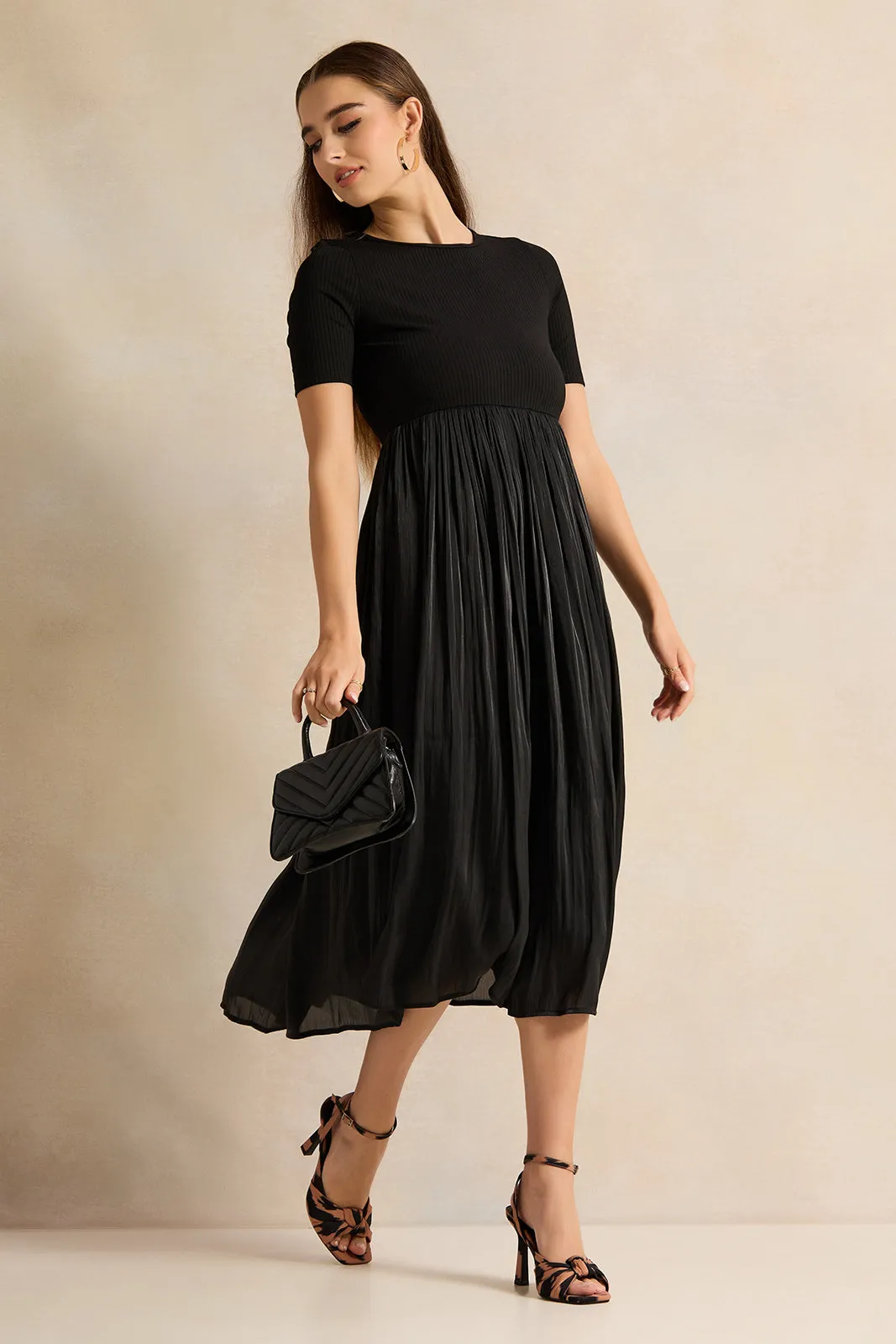 Women Black Short Sleeve Dress sold by Redtag product image thumbnail 4