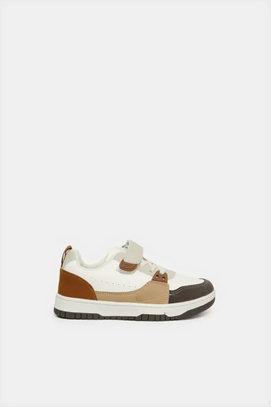 Boys White Color Block Skate Shoes sold by Redtag